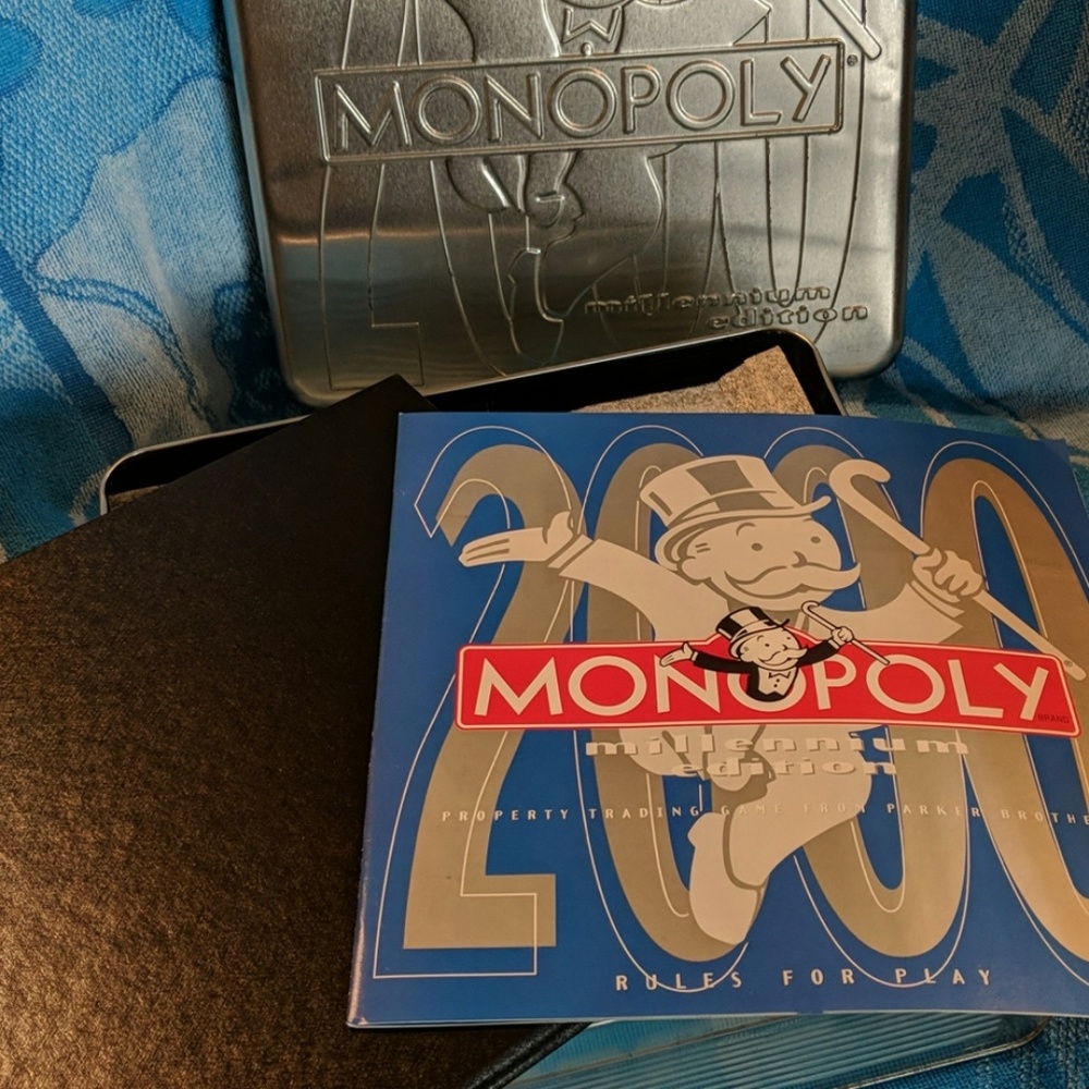 Monopoly 2000 Millennium edition